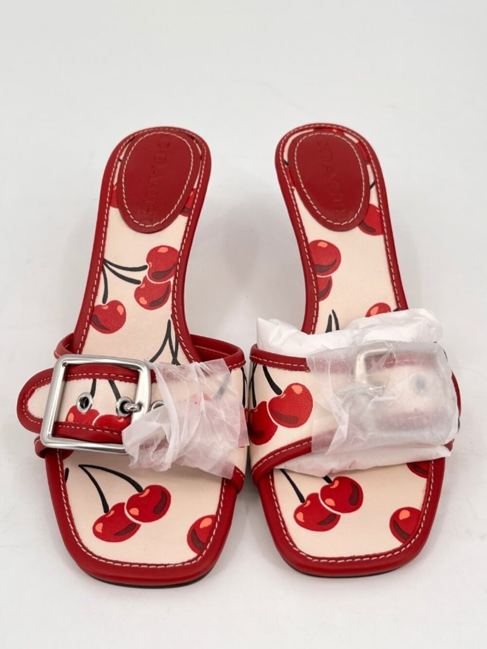 COACH Margot Sandal Red Cherry Print Leather Buckle Strap Kitten Size 6 - Picture 4 of 16